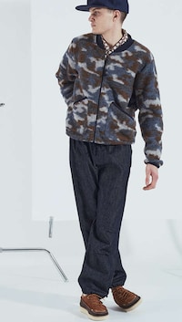 Vintage Americana Fall-Ready Fashion Image 2