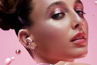 Stylish Earbud Colorways Image 2