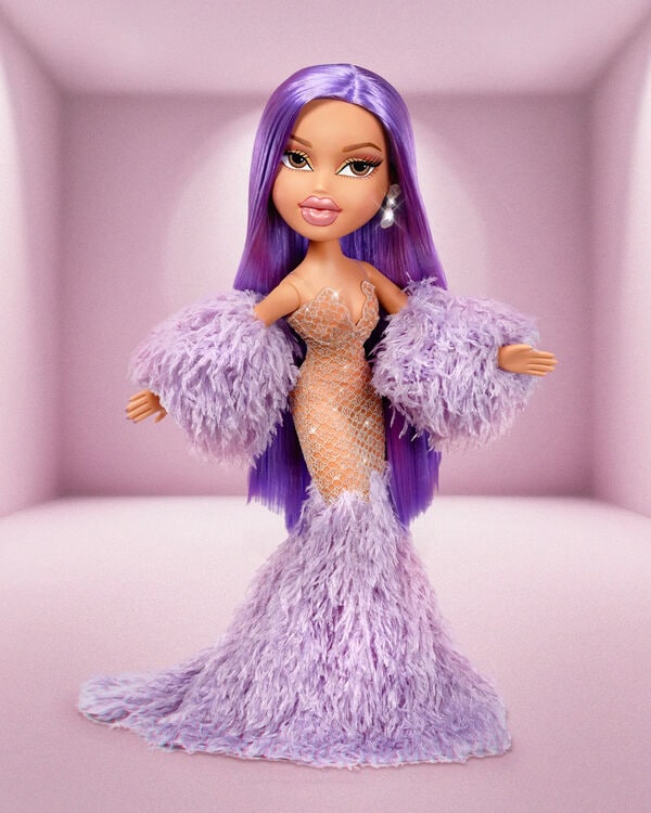 Socialite-Inspired Toy Dolls