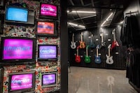 Groundbreaking Flagship Guitar Stores