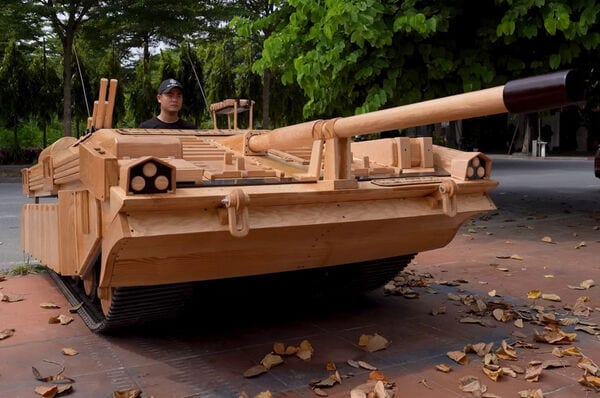 DIY Life-Size Tanks