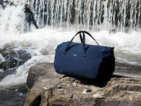 Durable Minimalist Travel Bags Image 1
