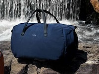 Durable Minimalist Travel Bags Image 2
