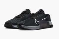 Dynamic Workout Sneaker Styles Image 2