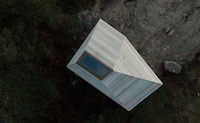 Architectural Tranquil Cabin Retreats Image 3