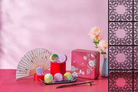 Elegantly Packaged Mooncakes