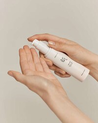 Ginseng-Infused Sun Serums Image 4