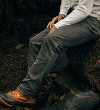 Coastal Autumn-Ready Clothing Collections Image 8