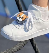 Tracker-Concealing Shoe Accessories Image 2