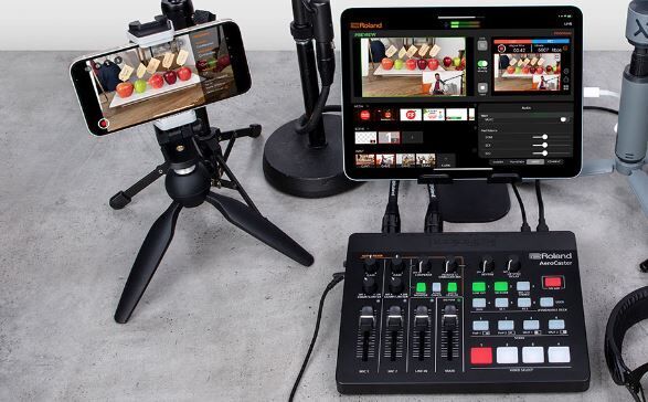 Livestream Quad-Device Controllers