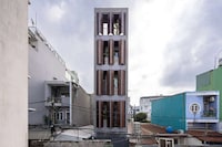 Narrow Modern Home Designs Image 2