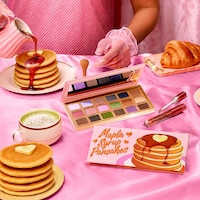 Syrup-Scented Eyeshadow Palettes Image 1