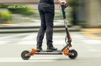 Terrain-Tackling Electric Kickscooters