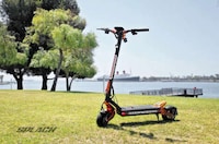 Terrain-Tackling Electric Kickscooters Image 3