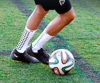 Revolutionary All-in-One Protective Socks Image 3