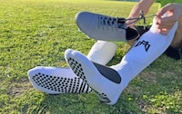 Revolutionary All-in-One Protective Socks Image 8