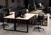 Hyper-Customizable Desks Image 4