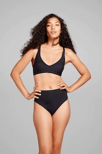 No-Show Plunge Bras Image 4
