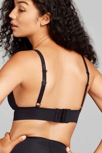 No-Show Plunge Bras Image 7