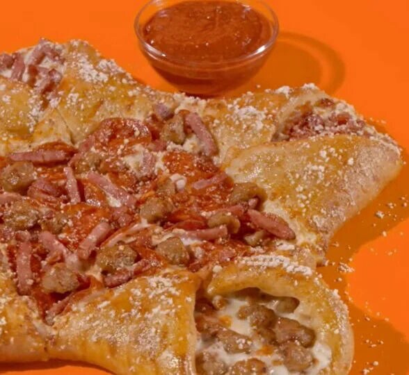 Folded Hybrid Calzone Pizzas
