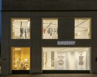 Minimally Designed Fashion Boutiques Image 3