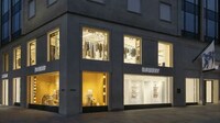 Minimally Designed Fashion Boutiques Image 4
