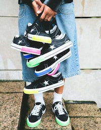 Star-Motif Canvas Sneaker Collections Image 3
