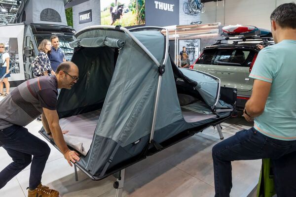 Platform Supported Car Tents VEHICLE MOUNTED tent