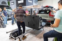 Platform-Supported Car Tents Image 3
