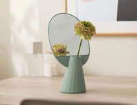 Jewelry-Holding Flower Vases Image 3