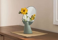 Jewelry-Holding Flower Vases Image 7