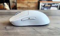 Ergonomic Wireless Gaming Mouse Image 2