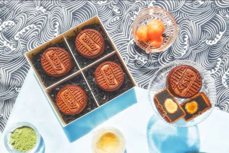 Flavorful Mooncake Box Sets