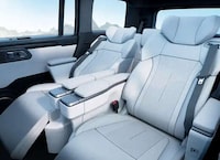 Commanding Recreational SUV Models Image 6
