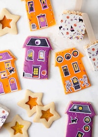 Playful Kid-Friendly Baking Kits Image 4
