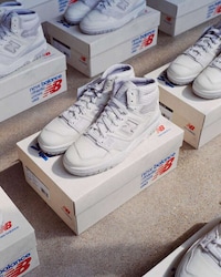Minimal Collaborative Lifestyle Shoes