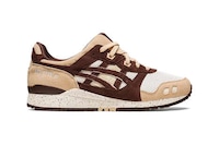 Warm-Toned Fall Sneakers Image 1