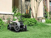 Robotic Five-Camera Lawnmowers Image 1