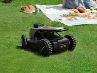 Robotic Five-Camera Lawnmowers Image 8