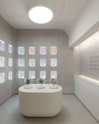 Flight Center Cannabis Stores Image 2