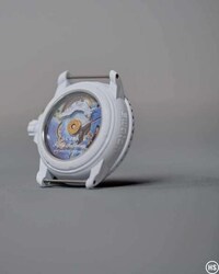Minimal Collaborative Dive Watches Image 3