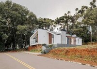 Gabled Split Trapezoidal Homes Image 3