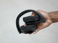 Adaptable Mobile Professional Headsets Image 3