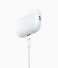 Reverse Charging Headphones Image 1