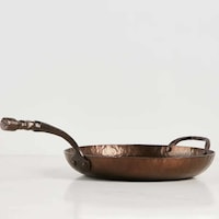 Authentic Hand-Forged Farmhouse Skillets Image 4