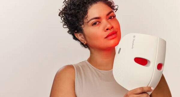 Beautifying LED Light Masks