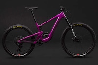 Lightweight Mid-Power E-Bikes Image 1
