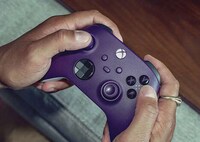 Royally Hued Gaming Controllers Image 1
