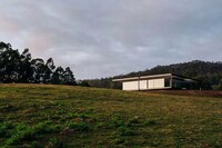 Lush Surroundings Glass Homes Image 2