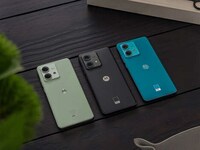 Edgeless Display Smartphones Image 1